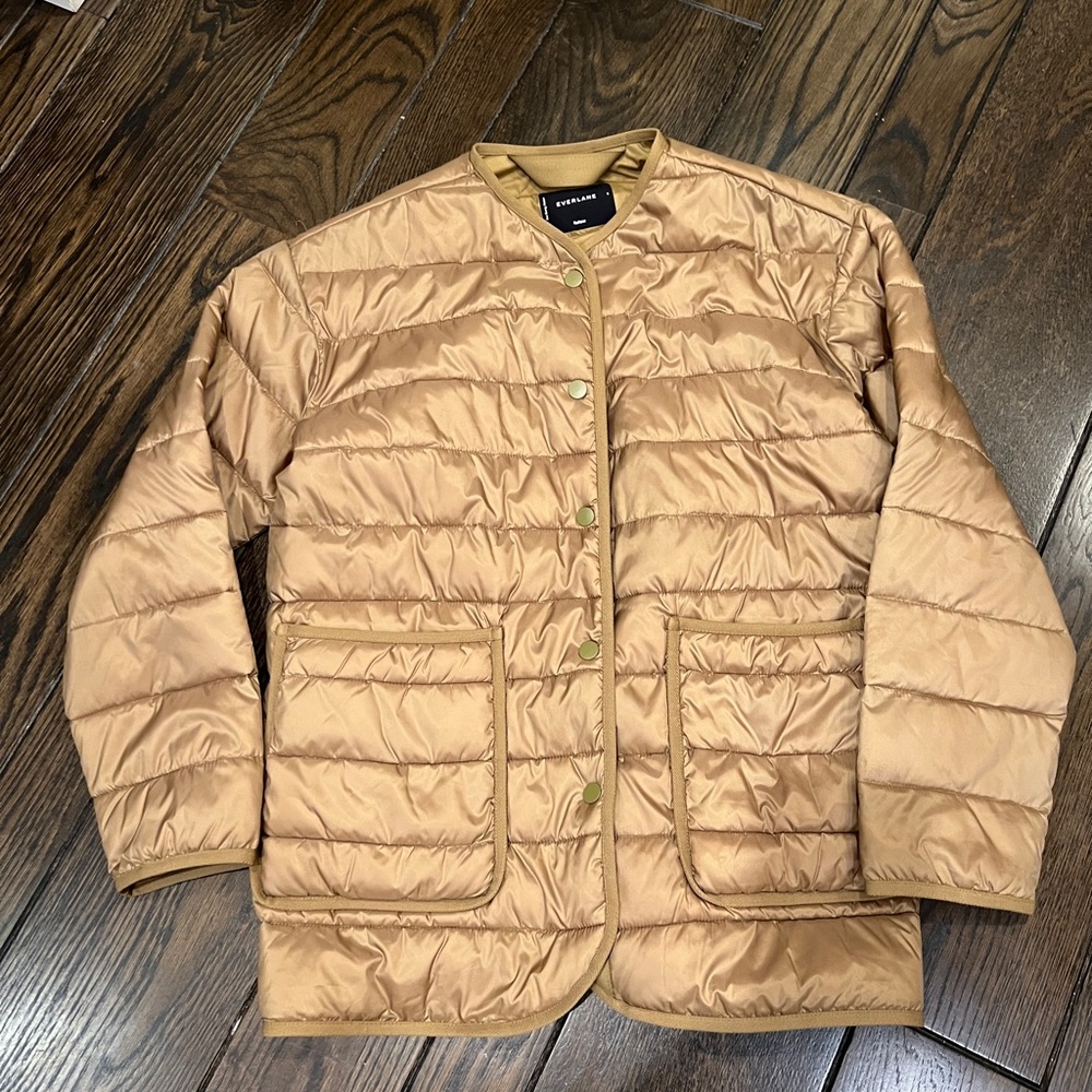 The ReNew Quilted Mid-Length Liner in size small